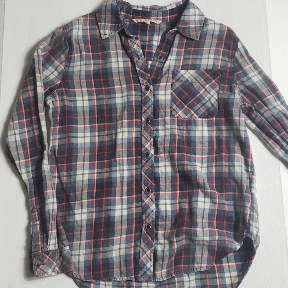 🌻Red White & Blue Buttom Up Flanel